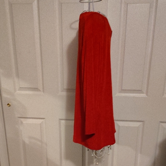 Chic Red Long Sleeve Women's Top - Picture 3 of 6